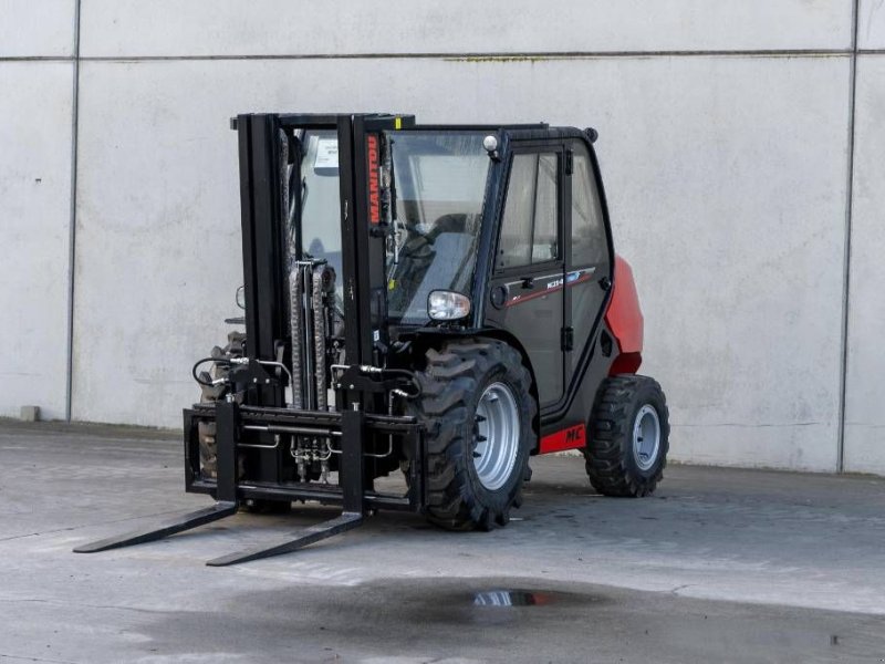 Frontstapler van het type Manitou MC 25-4, Neumaschine in Moerbeke