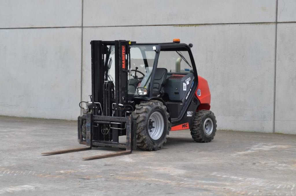 Frontstapler of the type Manitou MC 30-4 D, Gebrauchtmaschine in Moerbeke (Picture 1)