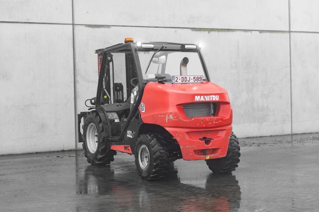 Frontstapler van het type Manitou MC 30-4 D, Gebrauchtmaschine in Moerbeke (Foto 8)