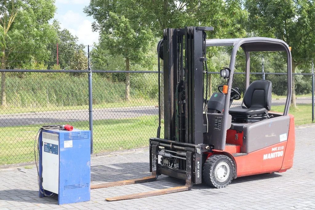 Frontstapler van het type Manitou ME 318 SIDESHIFT FORK SPREADERS TRIPLEX, Gebrauchtmaschine in Marknesse (Foto 2)