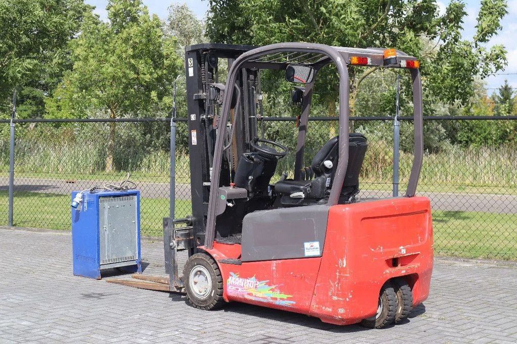 Frontstapler van het type Manitou ME 318 SIDESHIFT FORK SPREADERS TRIPLEX, Gebrauchtmaschine in Marknesse (Foto 3)