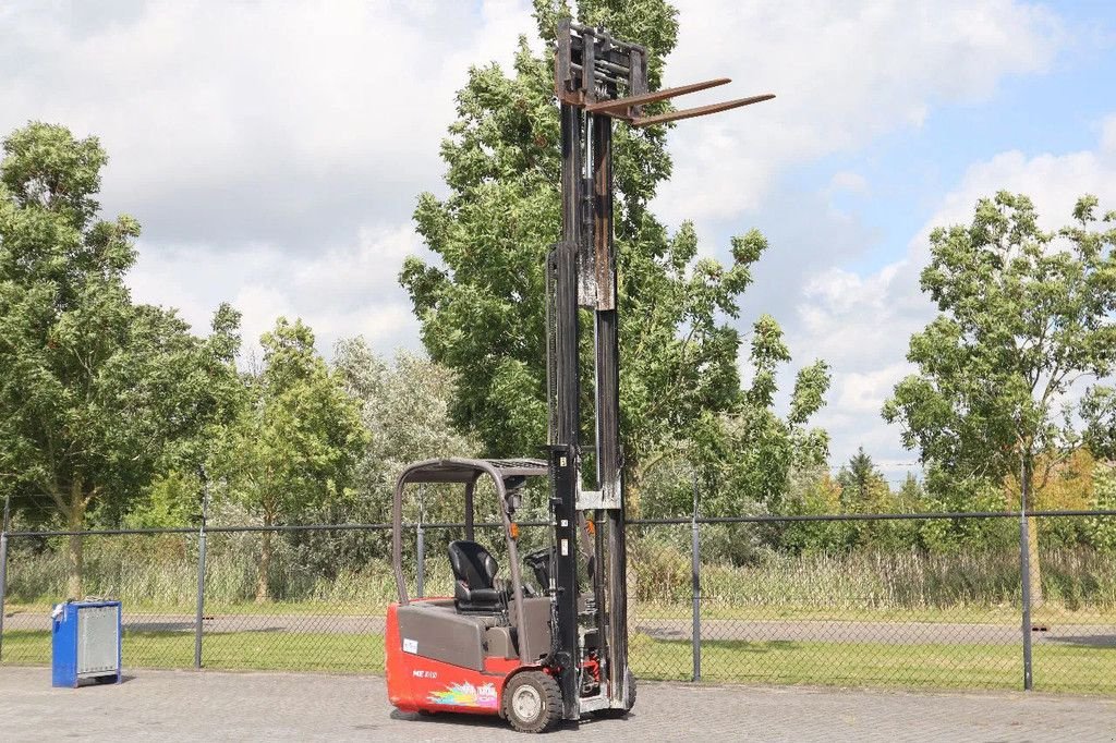 Frontstapler van het type Manitou ME 318 SIDESHIFT FORK SPREADERS TRIPLEX, Gebrauchtmaschine in Marknesse (Foto 9)