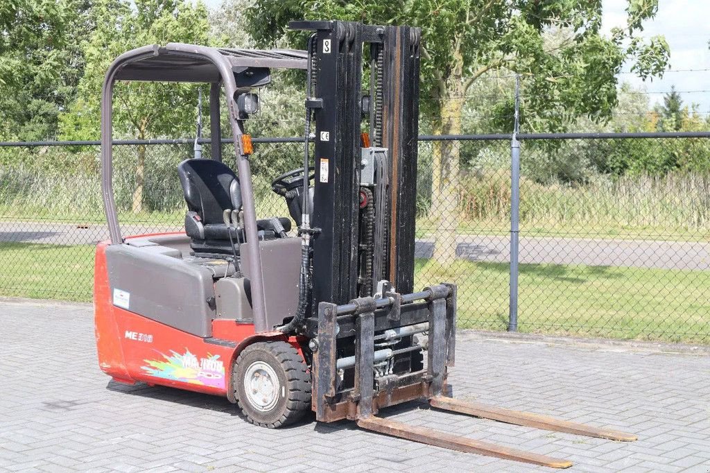 Frontstapler van het type Manitou ME 318 SIDESHIFT FORK SPREADERS TRIPLEX, Gebrauchtmaschine in Marknesse (Foto 5)