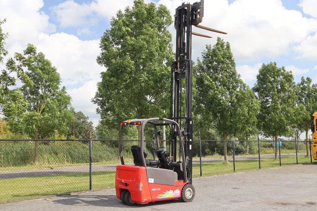 Frontstapler van het type Manitou ME 318 SIDESHIFT FORK SPREADERS TRIPLEX, Gebrauchtmaschine in Marknesse (Foto 10)