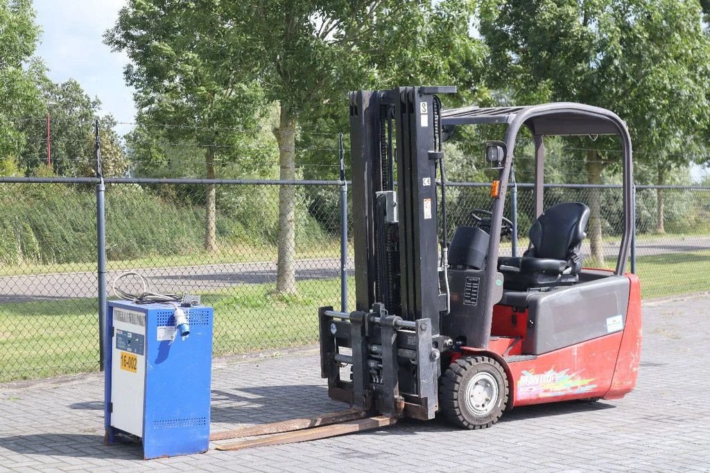 Frontstapler of the type Manitou ME 318 SIDESHIFT FORK SPREADERS TRIPLEX, Gebrauchtmaschine in Marknesse (Picture 2)