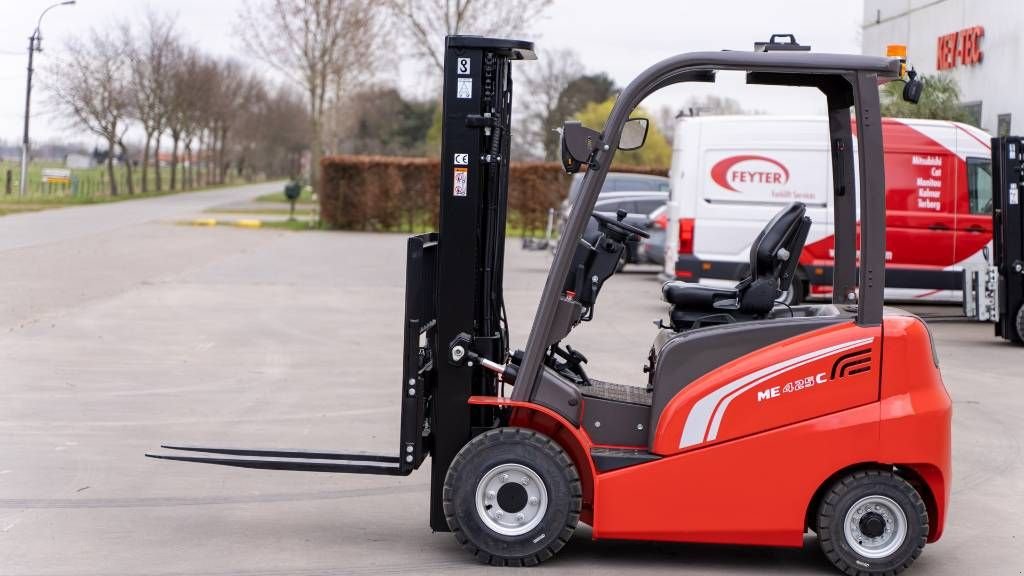 Frontstapler van het type Manitou ME 425 C, Neumaschine in Moerbeke (Foto 5)