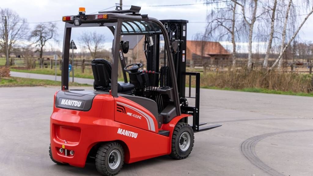 Frontstapler van het type Manitou ME 425 C, Neumaschine in Moerbeke (Foto 8)