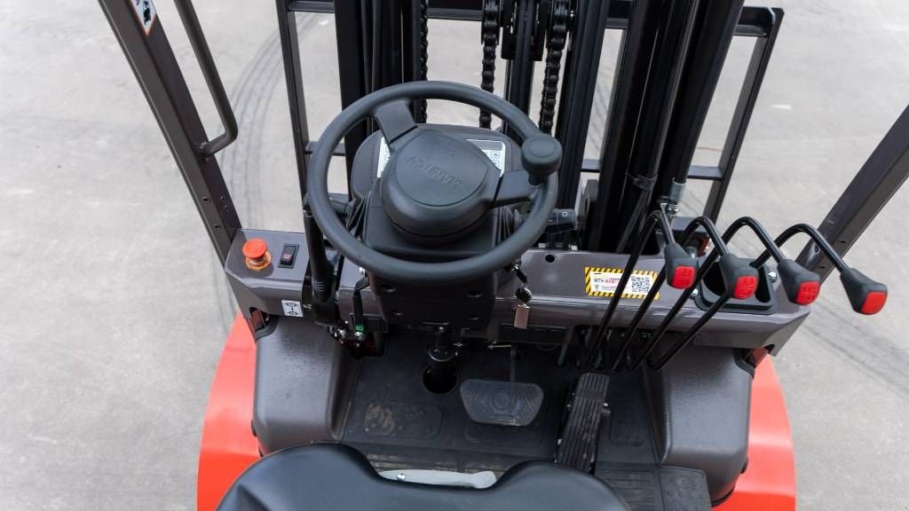 Frontstapler van het type Manitou ME 425 C, Neumaschine in Moerbeke (Foto 9)