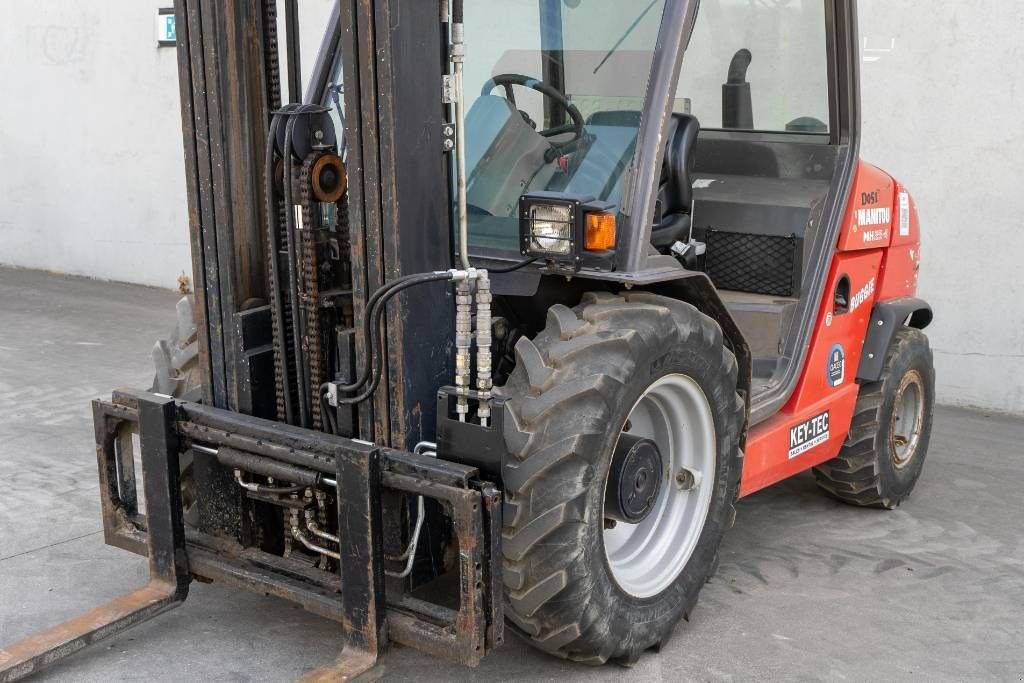 Frontstapler van het type Manitou MH 25-4, Gebrauchtmaschine in Moerbeke (Foto 9)