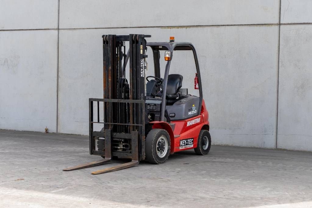 Frontstapler van het type Manitou MI 25 D, Gebrauchtmaschine in Moerbeke (Foto 1)