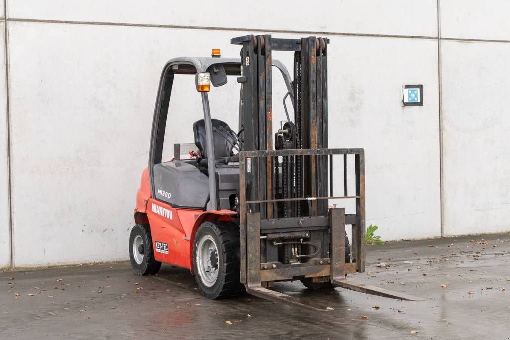 Frontstapler van het type Manitou MI 30 D, Gebrauchtmaschine in Moerbeke (Foto 3)