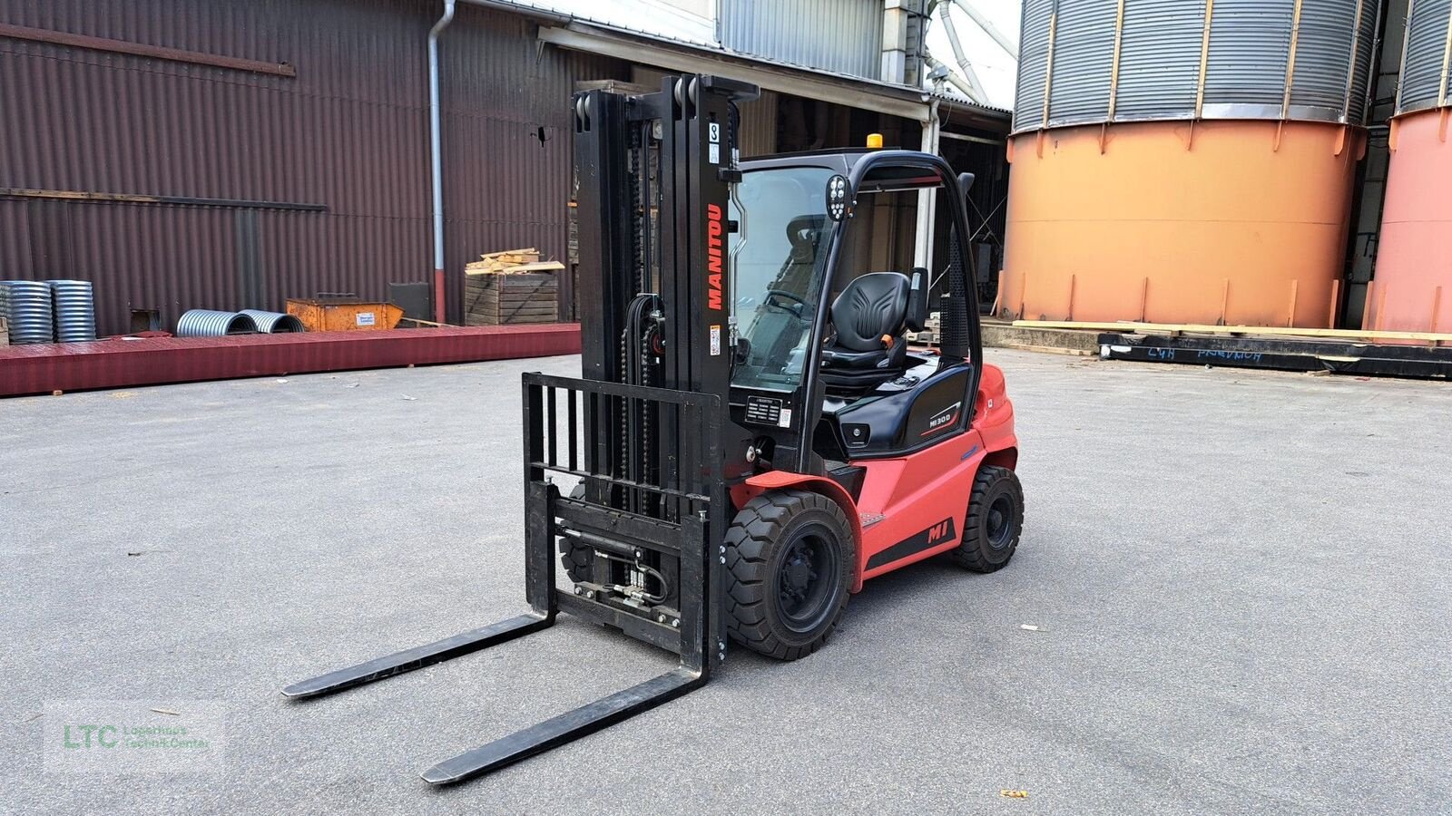 Frontstapler of the type Manitou MI 30D ST5, Vorführmaschine in Korneuburg (Picture 1)