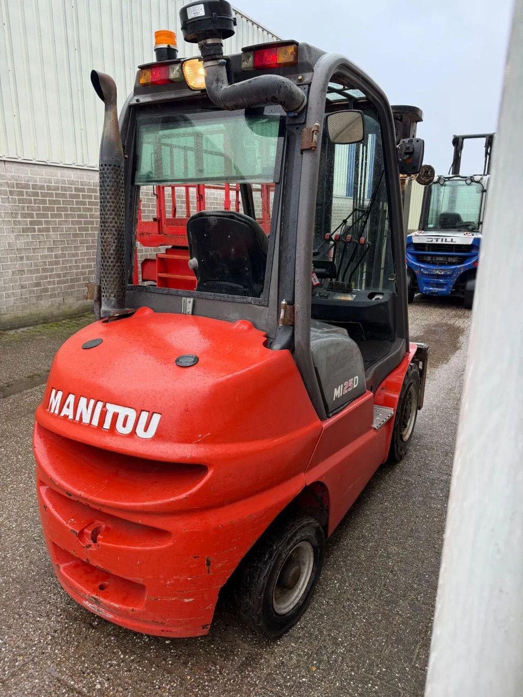 Frontstapler of the type Manitou MI25, Gebrauchtmaschine in Winterswijk (Picture 3)