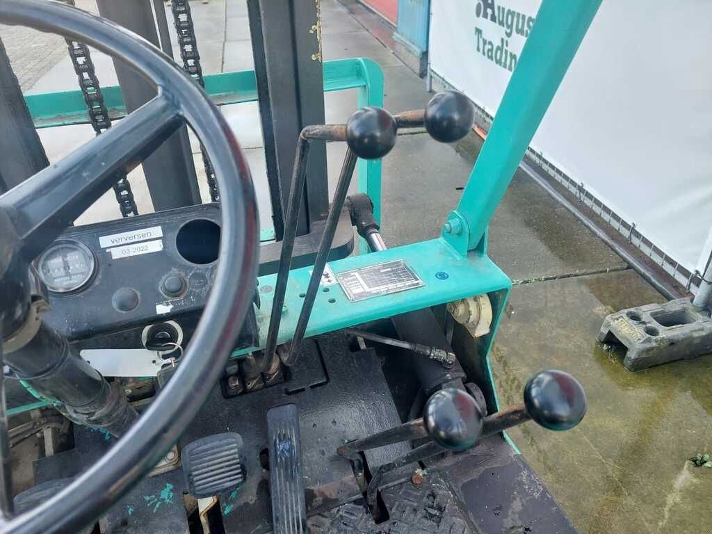 Frontstapler des Typs Mitsubishi FD 15, Gebrauchtmaschine in Klundert (Bild 2)