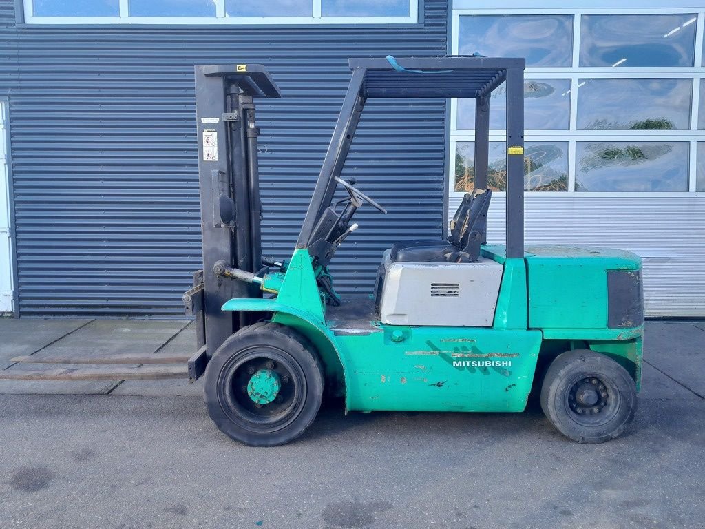 Frontstapler des Typs Mitsubishi FD30T, Gebrauchtmaschine in Mijdrecht (Bild 1)