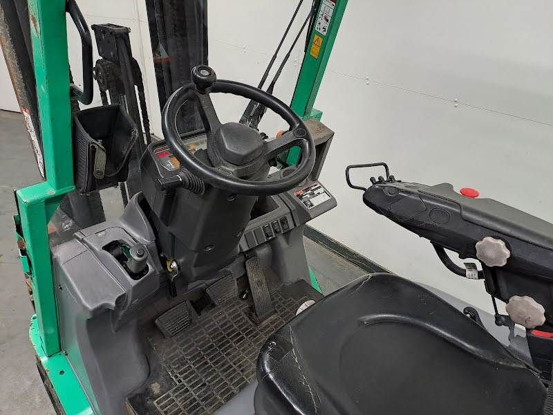 Frontstapler del tipo Mitsubishi FG18NT, Gebrauchtmaschine en Waregem (Imagen 9)