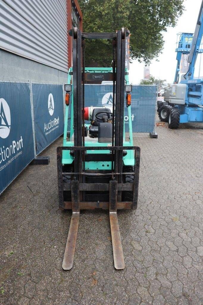 Frontstapler typu Mitsubishi FG25, Gebrauchtmaschine w Antwerpen (Zdjęcie 8)