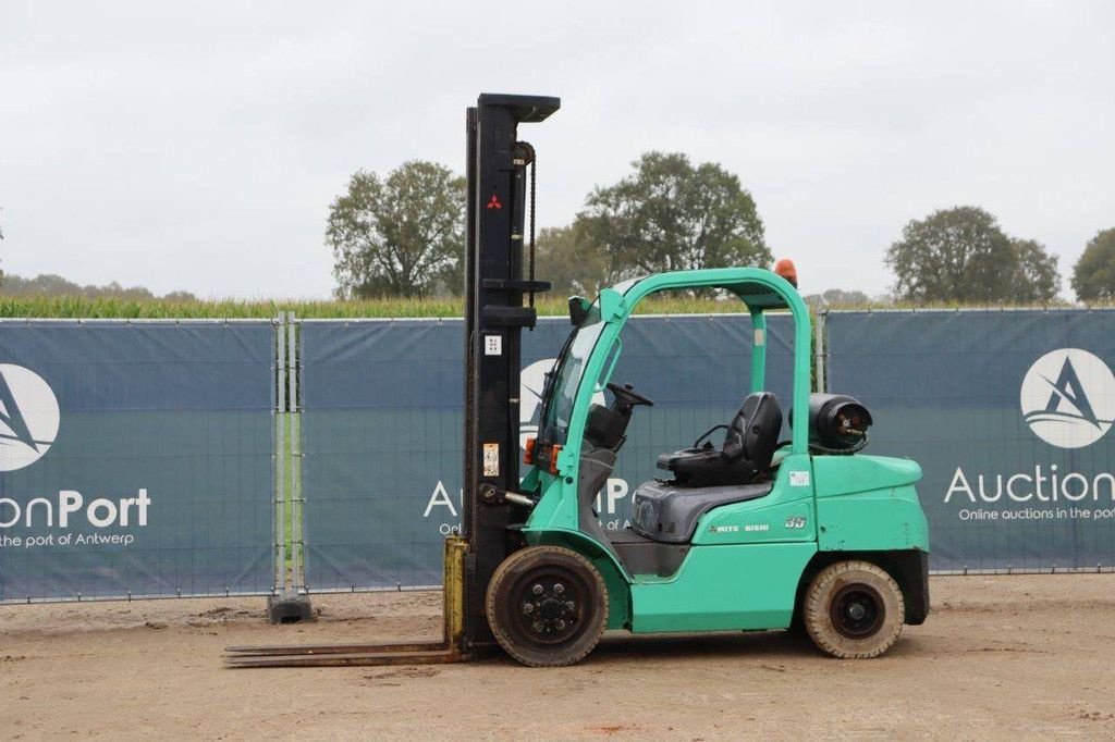 Frontstapler of the type Mitsubishi FG35N, Gebrauchtmaschine in Antwerpen (Picture 1)