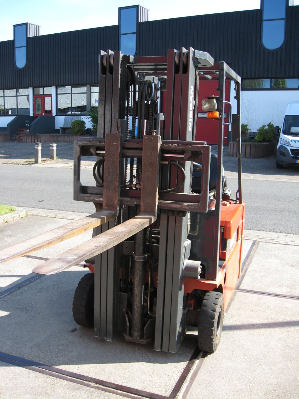 Frontstapler del tipo Nissan -, Gebrauchtmaschine en Oldenzaal (Imagen 2)