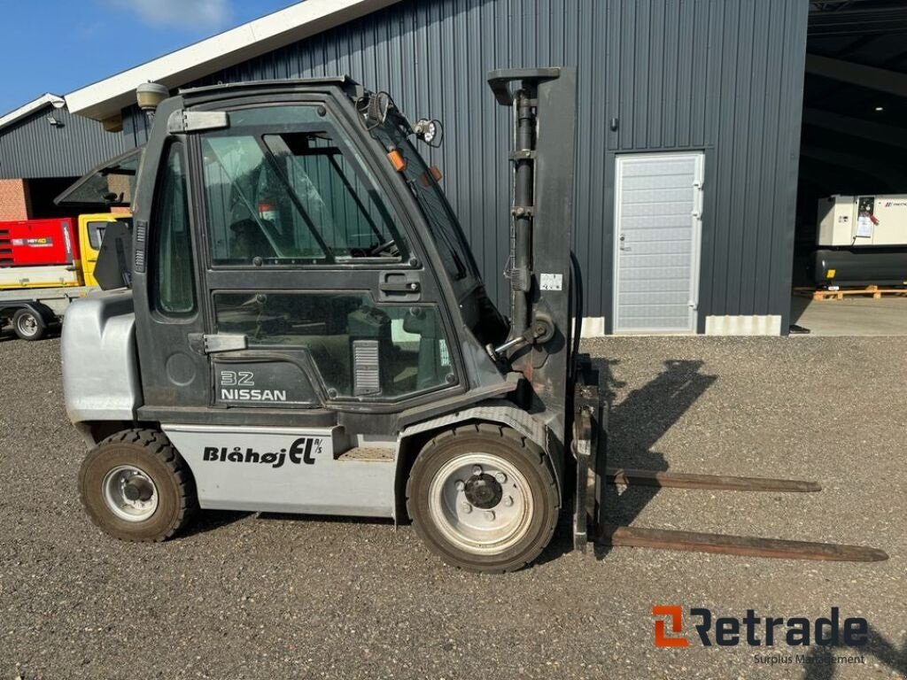 Frontstapler del tipo Nissan 32, Gebrauchtmaschine en Rødovre (Imagen 4)