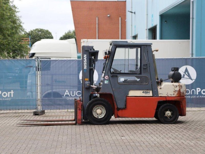 Frontstapler typu Nissan BGF03A45U, Gebrauchtmaschine v Antwerpen (Obrázek 1)