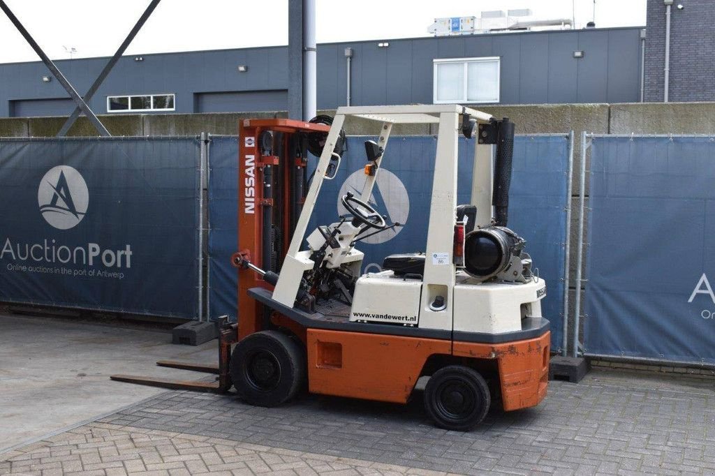 Frontstapler du type Nissan FG18, Gebrauchtmaschine en Antwerpen (Photo 3)