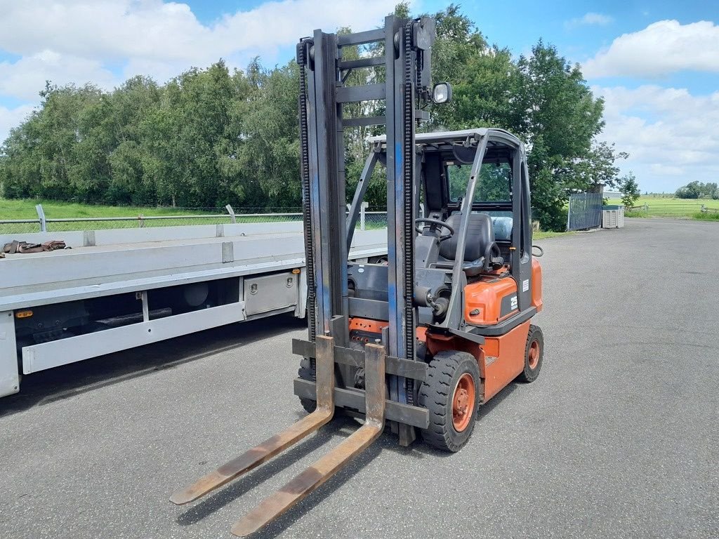 Frontstapler typu Nissan UD02A25PQ, Gebrauchtmaschine w Mijdrecht (Zdjęcie 3)