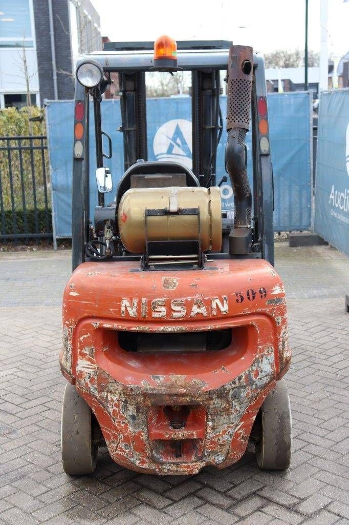 Frontstapler del tipo Nissan UD02A25PQ, Gebrauchtmaschine In Antwerpen (Immagine 5)