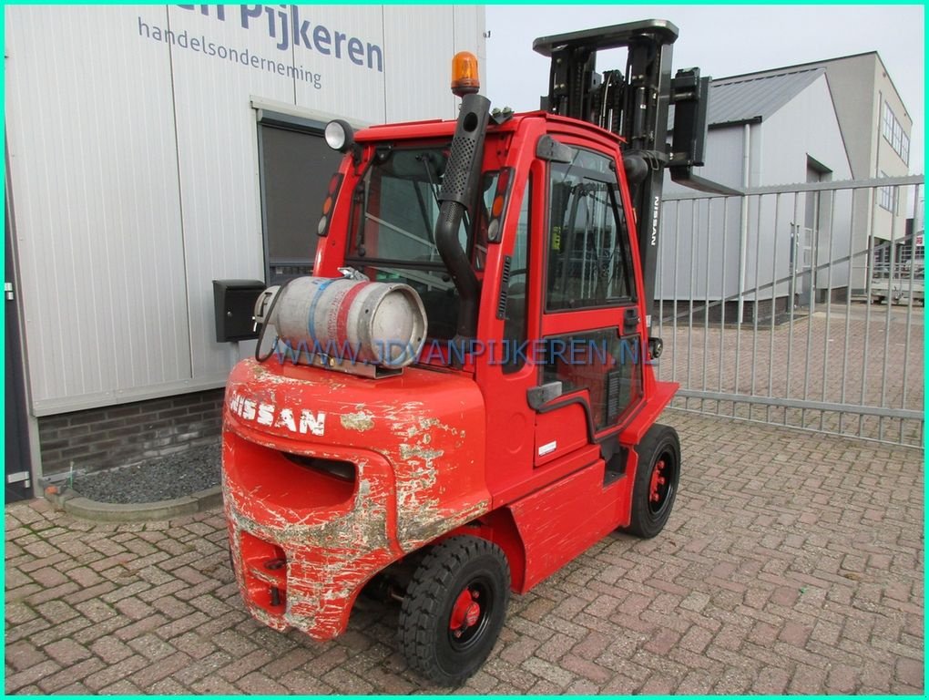 Frontstapler du type Nissan UG1D2A30LQ, Gebrauchtmaschine en IJsselmuiden (Photo 10)