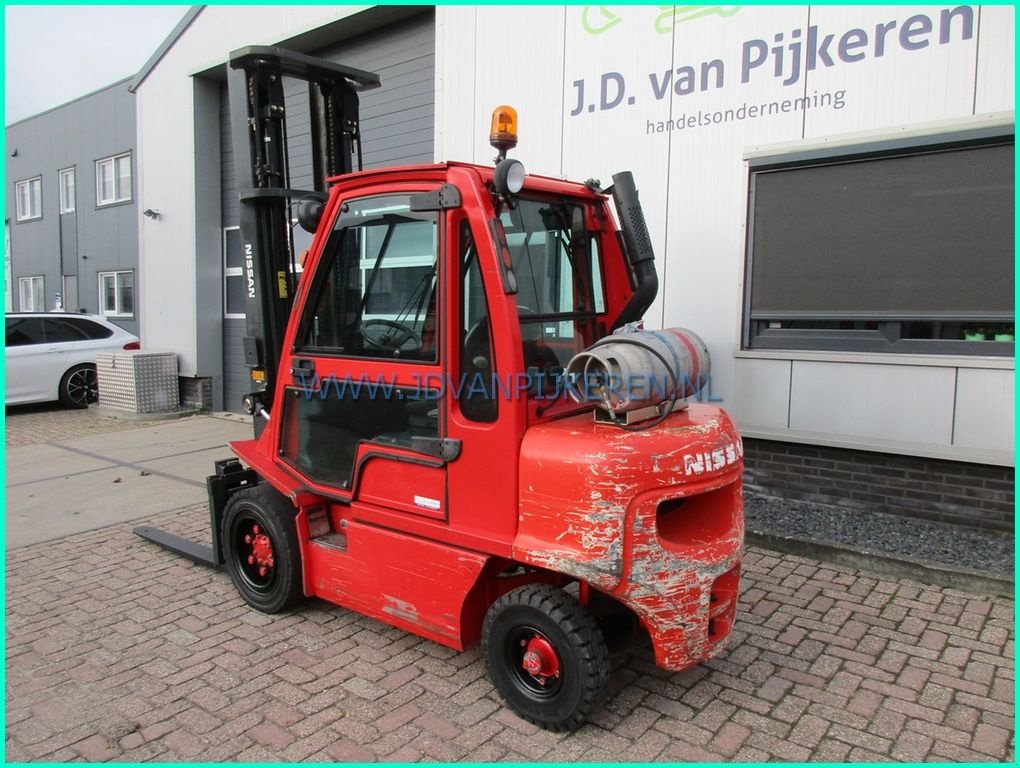 Frontstapler du type Nissan UG1D2A30LQ, Gebrauchtmaschine en IJsselmuiden (Photo 2)