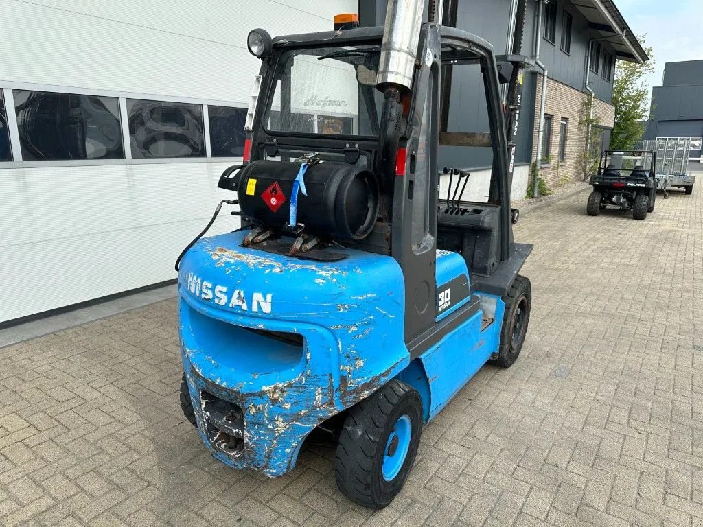 Frontstapler a típus Nissan UGD02A30P0 3 ton Triplex Freelift LPG Heftruck, Gebrauchtmaschine ekkor: VEEN (Kép 10)