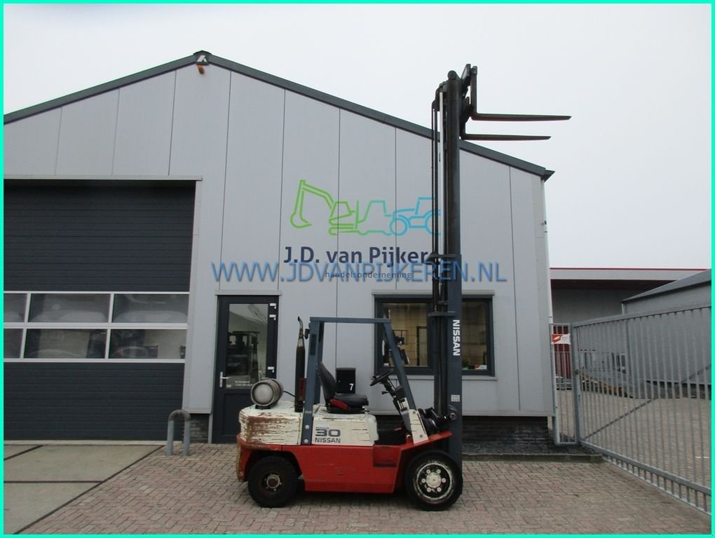 Frontstapler del tipo Nissan UGJ02A-30U, Gebrauchtmaschine In IJsselmuiden (Immagine 11)