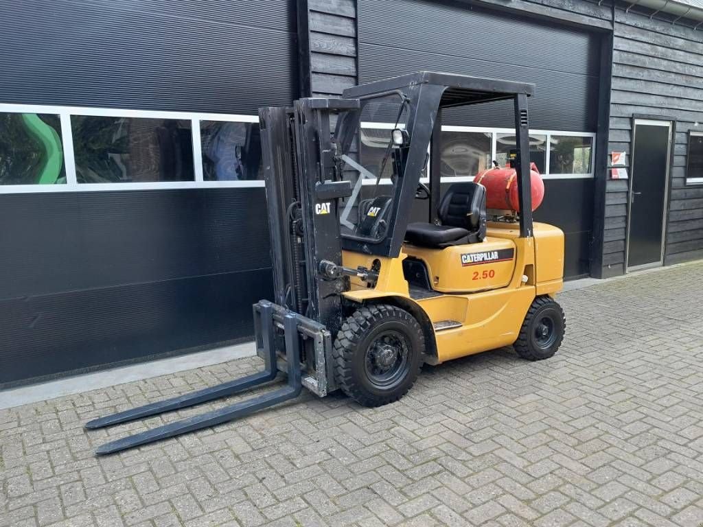 Frontstapler del tipo Sonstige Cat GP 25 K heftruck LPG freelift triplex sideshift, Gebrauchtmaschine en Ederveen (Imagen 4)