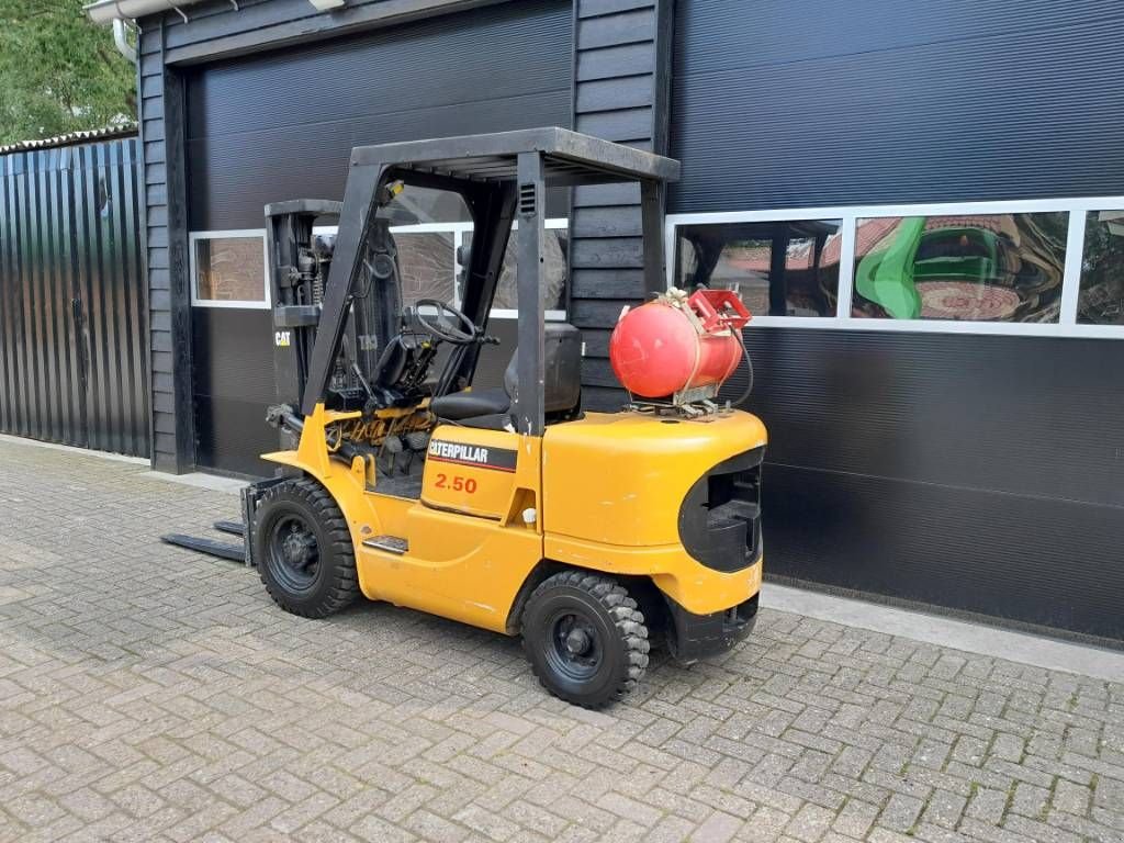 Frontstapler des Typs Sonstige Cat GP 25 K heftruck LPG freelift triplex sideshift, Gebrauchtmaschine in Ederveen (Bild 2)