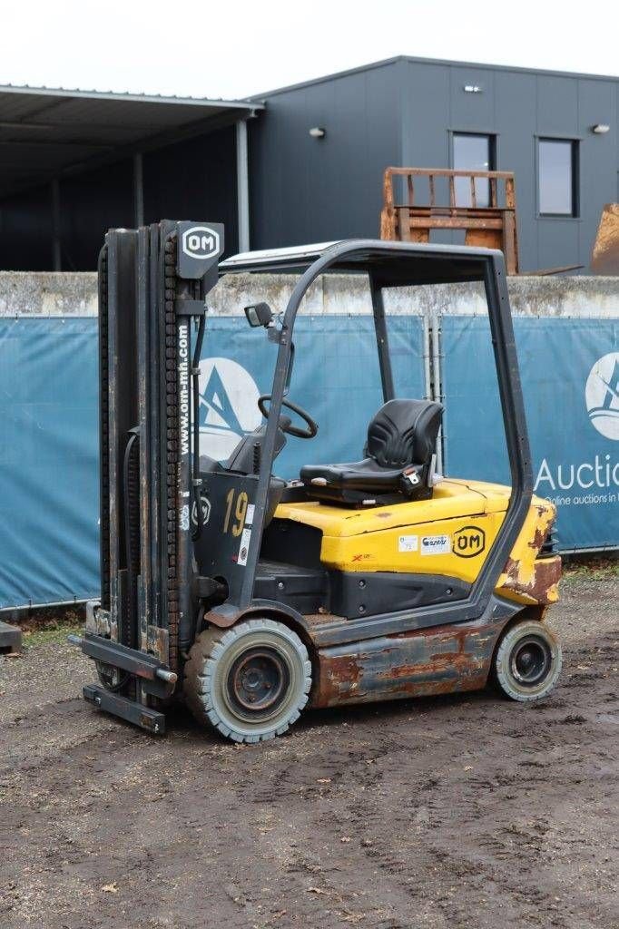 Frontstapler del tipo Sonstige OM Carrelli XE 25, Gebrauchtmaschine In Antwerpen (Immagine 10)