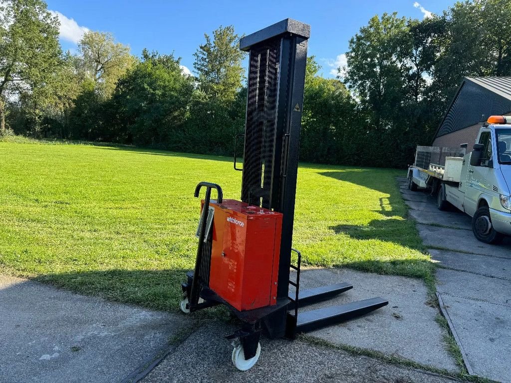 Frontstapler des Typs Sonstige stapelaar 800KG elektrisch heffend, Gebrauchtmaschine in Hoenzadriel (Bild 2)