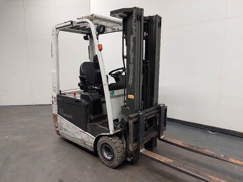 Frontstapler du type Sonstige UniCarriers AG1N1L16T, Gebrauchtmaschine en Waregem (Photo 5)