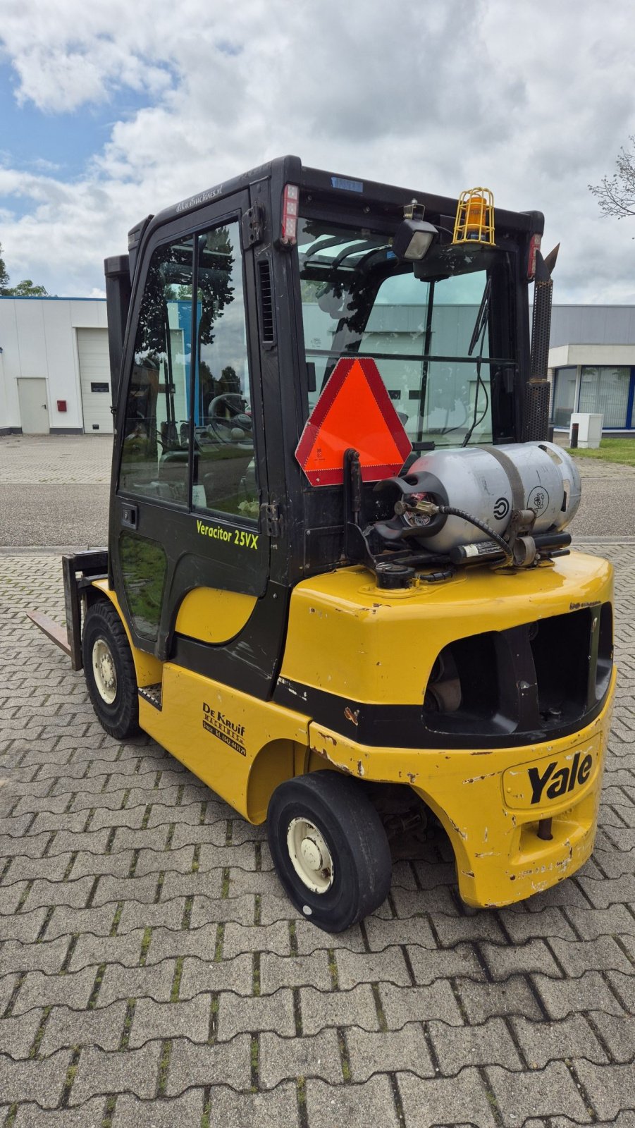 Frontstapler от тип Sonstige YALE GLP 25 VX LPG Heftruck 2.5 ton, Gebrauchtmaschine в Schoonebeek (Снимка 4)