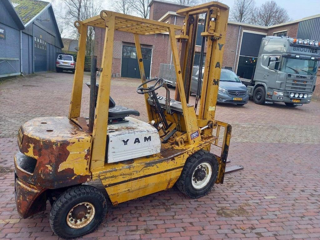 Frontstapler typu Sonstige Yam FD25, Gebrauchtmaschine w Antwerpen (Zdjęcie 5)