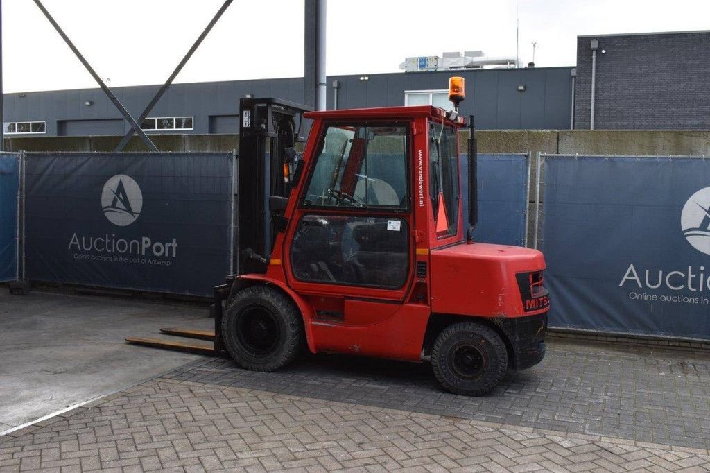 Frontstapler typu TCM FD 35, Gebrauchtmaschine v Antwerpen (Obrázok 3)