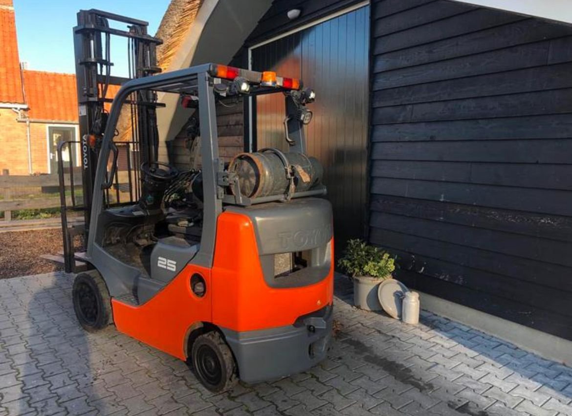 Frontstapler tip Toyota -, Gebrauchtmaschine in Eursinge (Poză 7)