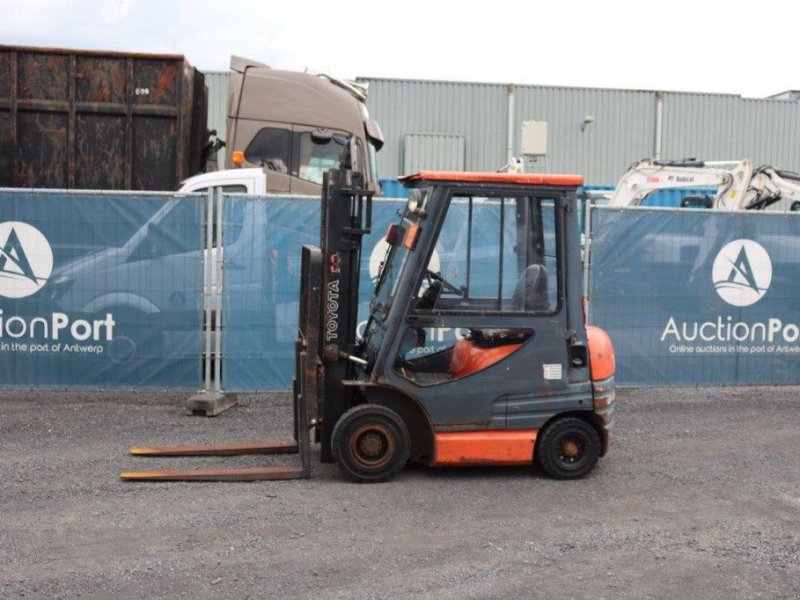 Frontstapler of the type Toyota 02-6FDF15, Gebrauchtmaschine in Antwerpen (Picture 1)