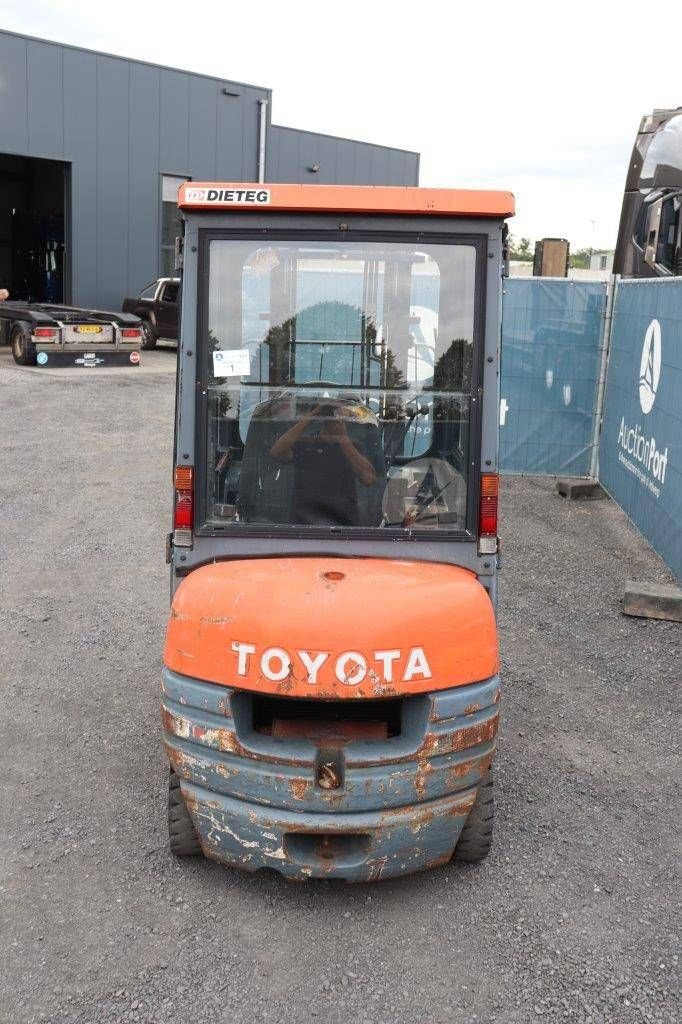 Frontstapler typu Toyota 02-6FDF15, Gebrauchtmaschine v Antwerpen (Obrázok 4)