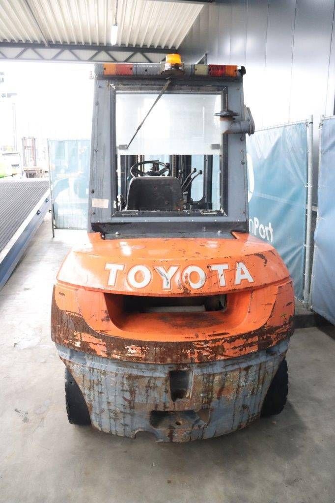 Frontstapler del tipo Toyota 02-7FD35, Gebrauchtmaschine In Antwerpen (Immagine 5)