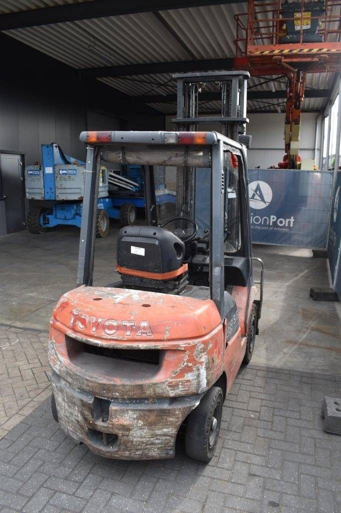 Frontstapler typu Toyota 02-7FDF25, Gebrauchtmaschine w Antwerpen (Zdjęcie 5)