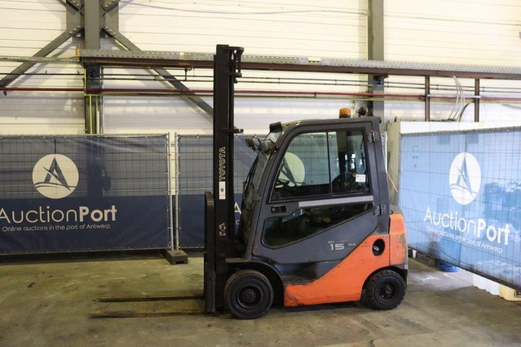 Frontstapler del tipo Toyota 02-8FDF15, Gebrauchtmaschine en Antwerpen (Imagen 1)