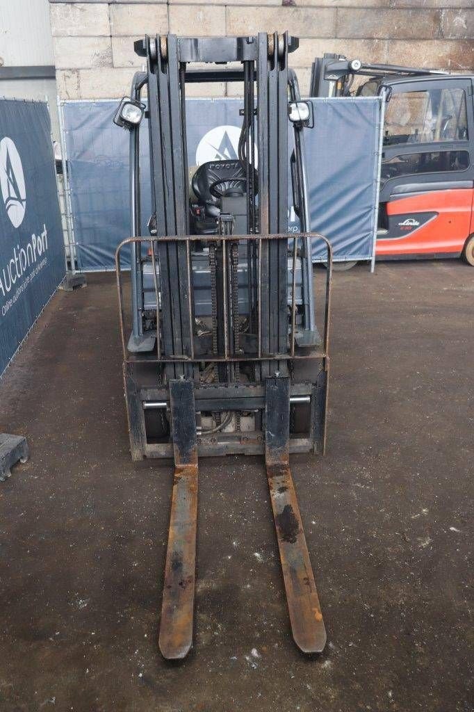 Frontstapler от тип Toyota 02-8FDF15, Gebrauchtmaschine в Antwerpen (Снимка 8)