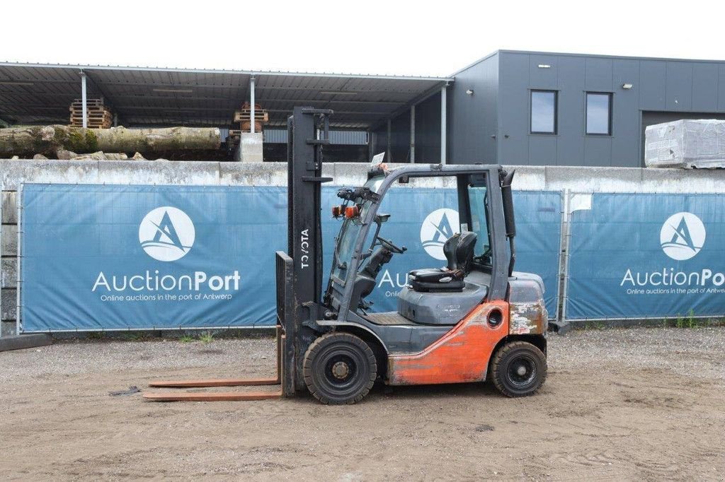 Frontstapler van het type Toyota 02-8FDF20, Gebrauchtmaschine in Antwerpen (Foto 1)