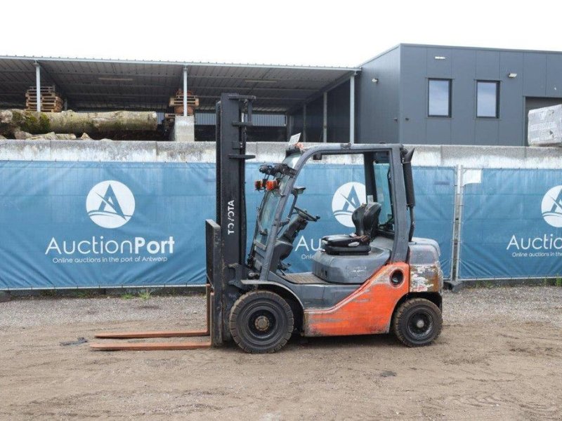 Frontstapler van het type Toyota 02-8FDF20, Gebrauchtmaschine in Antwerpen (Foto 1)