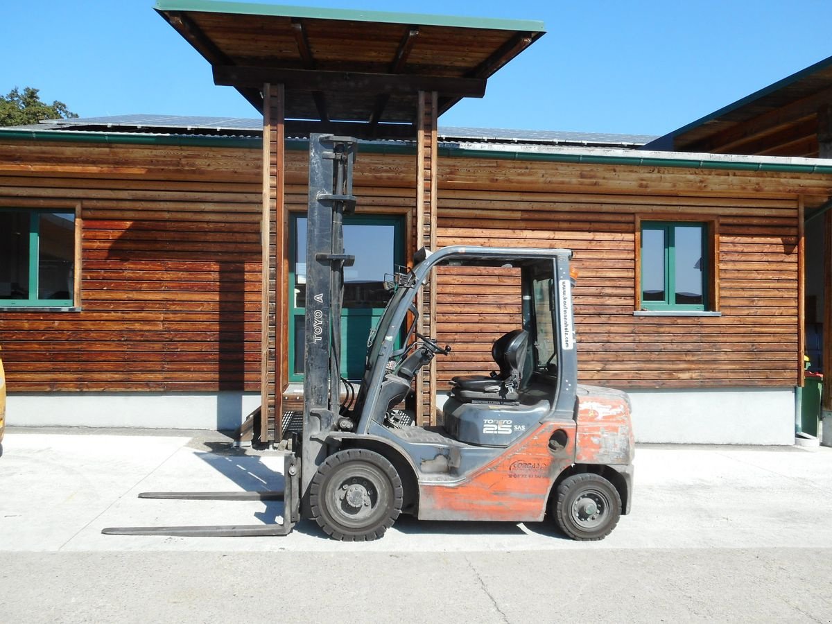 Frontstapler van het type Toyota 02-8FDF25 mit SS u. 4,5 Meter Hubhöhe!, Gebrauchtmaschine in St. Nikolai ob Draßling (Foto 1)